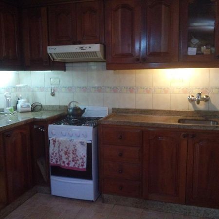 Tucan Hostel Пуэрто-Игуасу Экстерьер фото