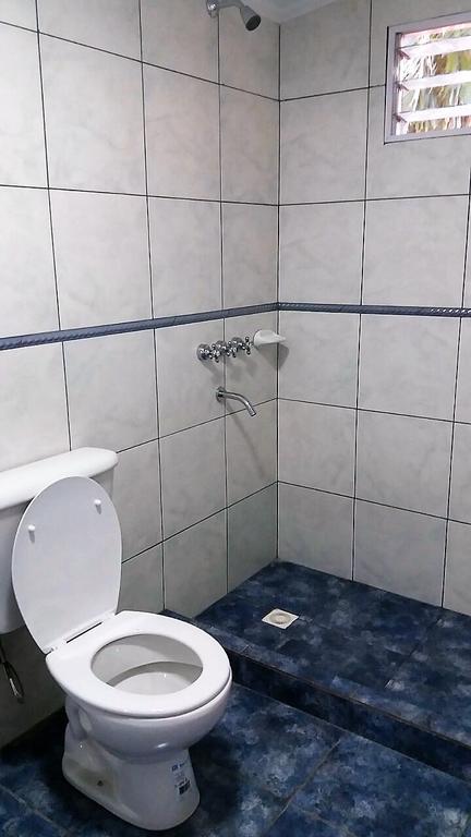 Tucan Hostel Пуэрто-Игуасу Экстерьер фото