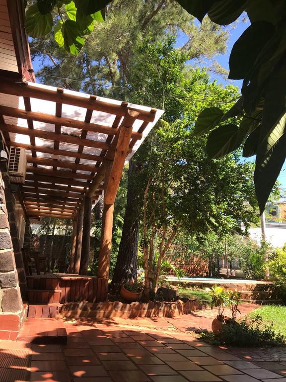 Tucan Hostel Пуэрто-Игуасу Экстерьер фото